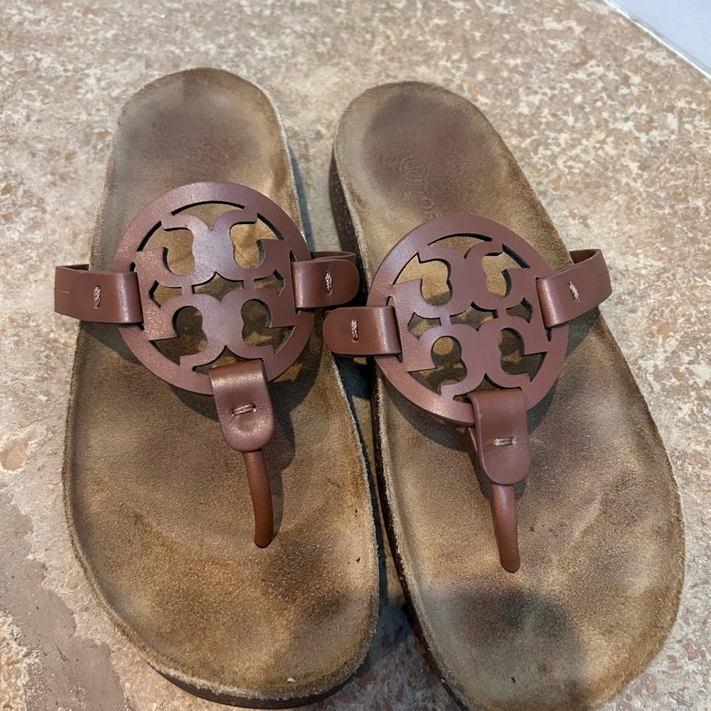 Tory Burch brown leather flip flops size 7.5